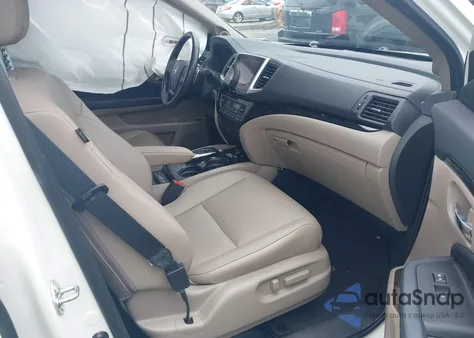 2017 Honda Pilot Elite из США, поврежденный, VIN 5FNYF6H02HB092945